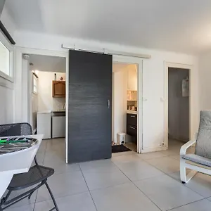 Apartamento Avec Parking A 12mns Du Centre Historique De
